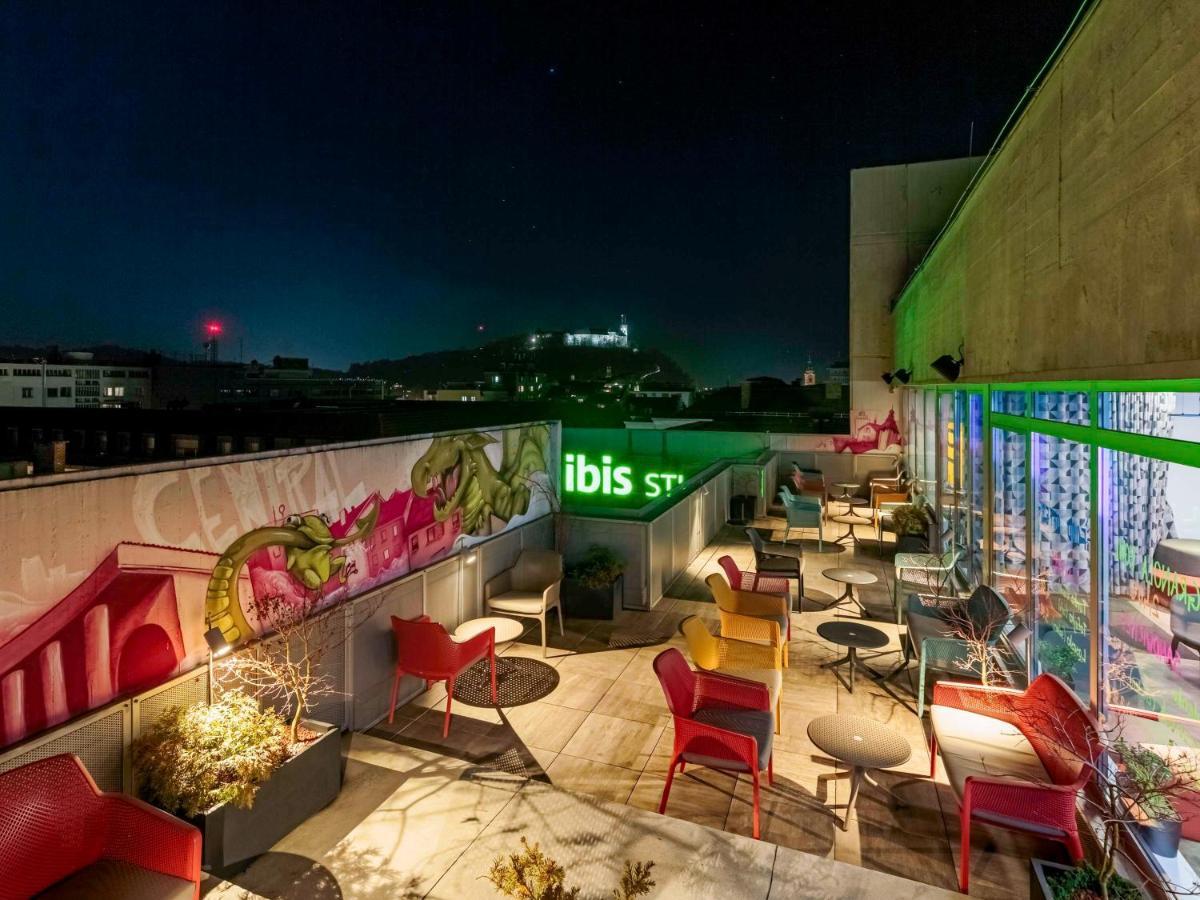 Ibis Styles Ljubljana The Fuzzy Log Hostel Exterior photo